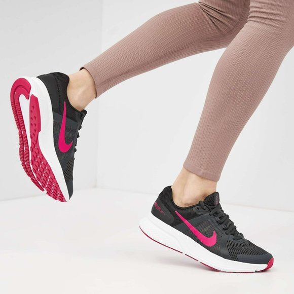 O23 SIZE WOMEN'S NIKE RUN SWIFT BLACK PINK GREY CU3528 011